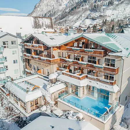 Post Post Hotel - Alpine Boutique Hotel & Spa Hotel