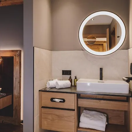 Post Post - Alpine Boutique &