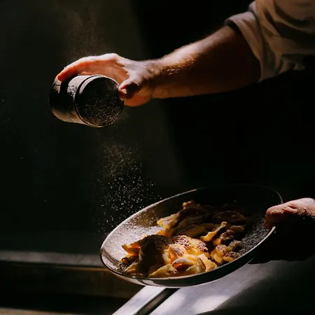 Post Post - Alpine Boutique & Otel 4*